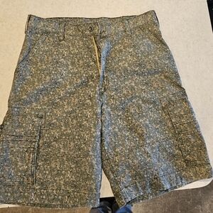 Levis cargo shorts